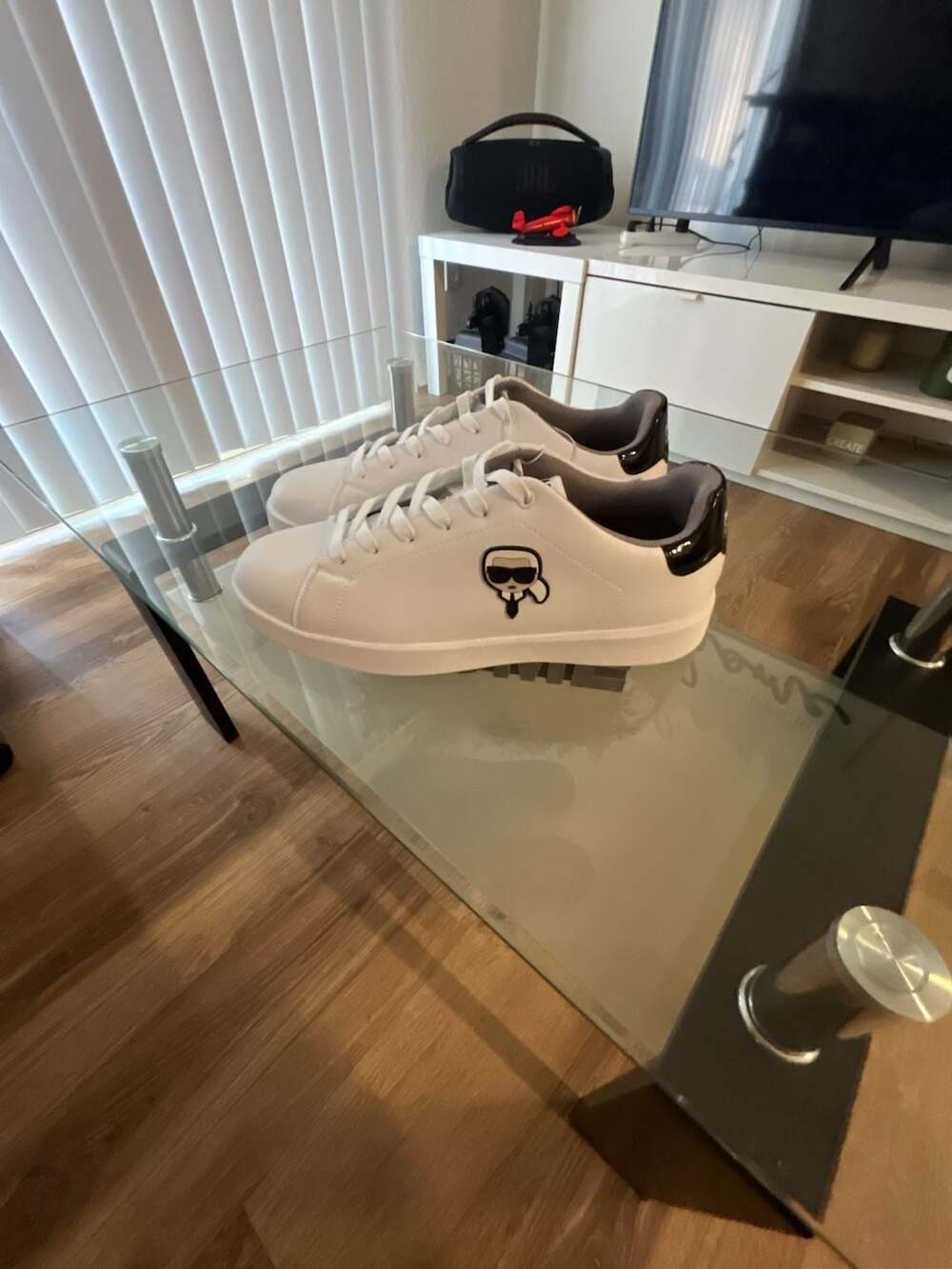 Karl Lagerfeld Paris Men's Kapri Karl Head Low Top Sneakers